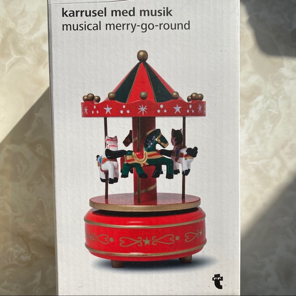 NWT Danish Wooden Musical 🎶 Carousel 🎅 - Picture 3 of 9